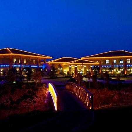 Qingdao Golden Mountain Resort Hotel מראה חיצוני תמונה