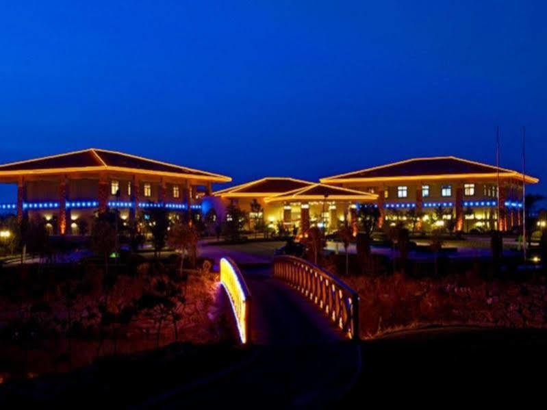 Qingdao Golden Mountain Resort Hotel מראה חיצוני תמונה